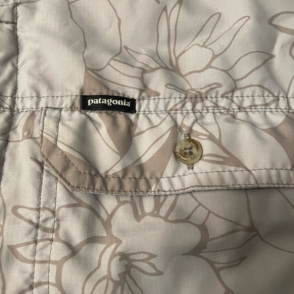 Patagonia Casual Button Down Shirt - Gray and Blue - Picture 11 of 12